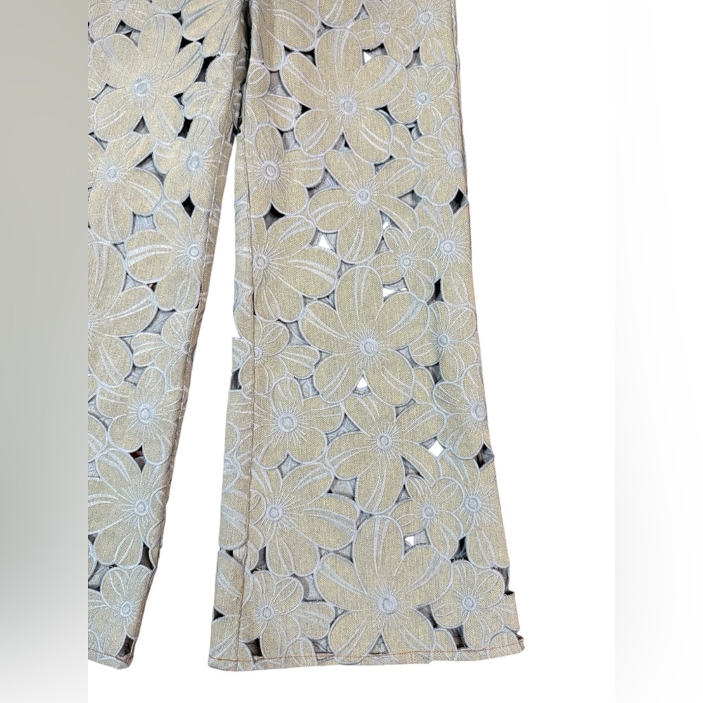 Cynthia Rowley Floral Cutout Wide-Leg Jeans in Sage and Ivory - Picture 6 of 16